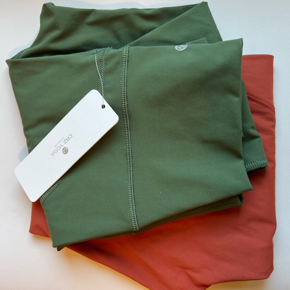 Pair of Crv yoga leggings